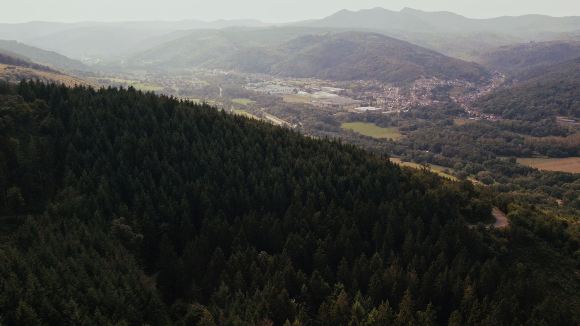 Vallée vosgienne près de Pouxeux